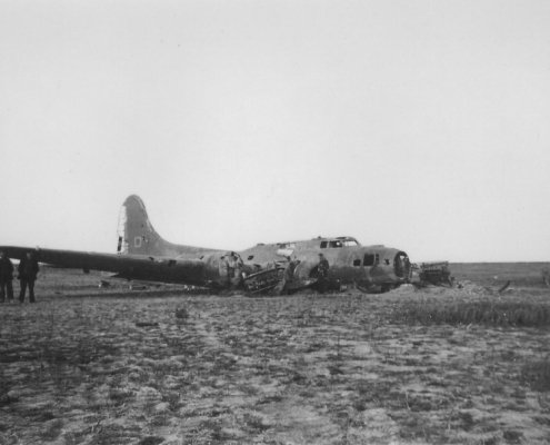 f1673 neergestort amerikaanse B17 Noordwest van haven Schokland 1944