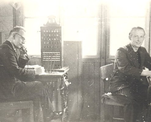 012-Kamp-Emmeloord-I-telefooncentrale-ca.1944.jpg