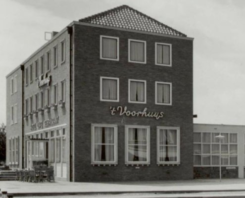 Voorhuys 1950 zonder anker.bk_