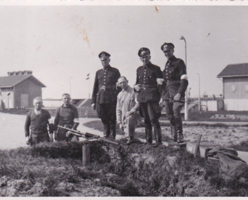 1945 5 april Opruiming explosieven dijk bij Lemmer door B.S. en Polen IMG_0007