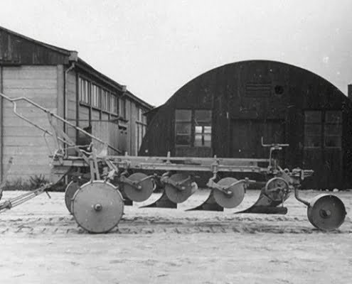 24 september 1952 op kavel E56 aan de Ketelmeerweg in de Noordoostpolder 3