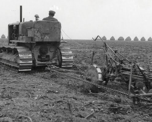 24 september 1952 op kavel E56 aan de Ketelmeerweg in de Noordoostpolder 6
