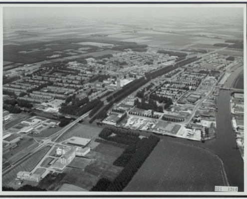 luchtfoto - Foto-vanuit-het-westen-1961.png