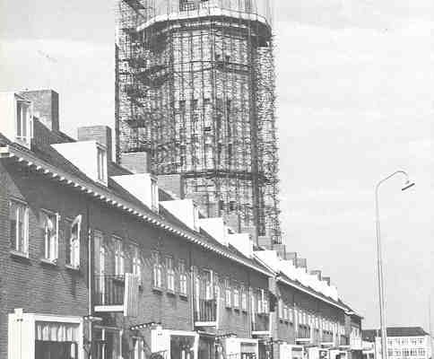 Dreef - Poldertoren-in-de-steigers-Korte-Dreef-1957.jpg