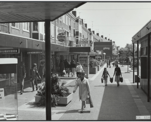 LangeNering - Lange-Nering-Winkelcentrum-1975.png