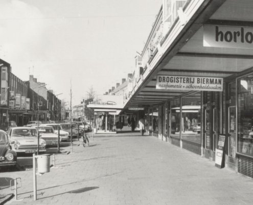 Winkels aan de Lange Nering 1972 3