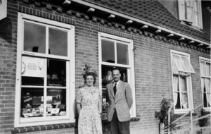 Rietstraat - Fam-Sluiter-Rietstraat-nr.-30-Een-van-de-eerste-bewoners-sigarenmagazijn-Later-verhuisd-naar-lange-Nering-nr-7.jpg