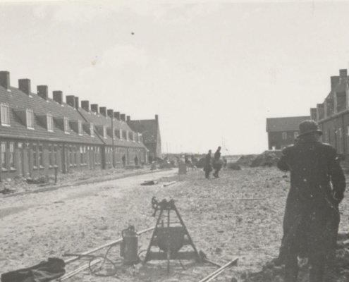 De Rietstraat met arbeiderswoningen feb 1944