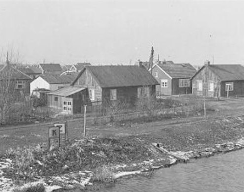 Vaarten - Noodwoningen-langs-de-Espelervaart-1952.jpg