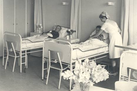 Ziekenhuis - Ingebruikneming-Dokter-J.H.-Jansenziekenhuis-ziekenafdeling-1964.jpg